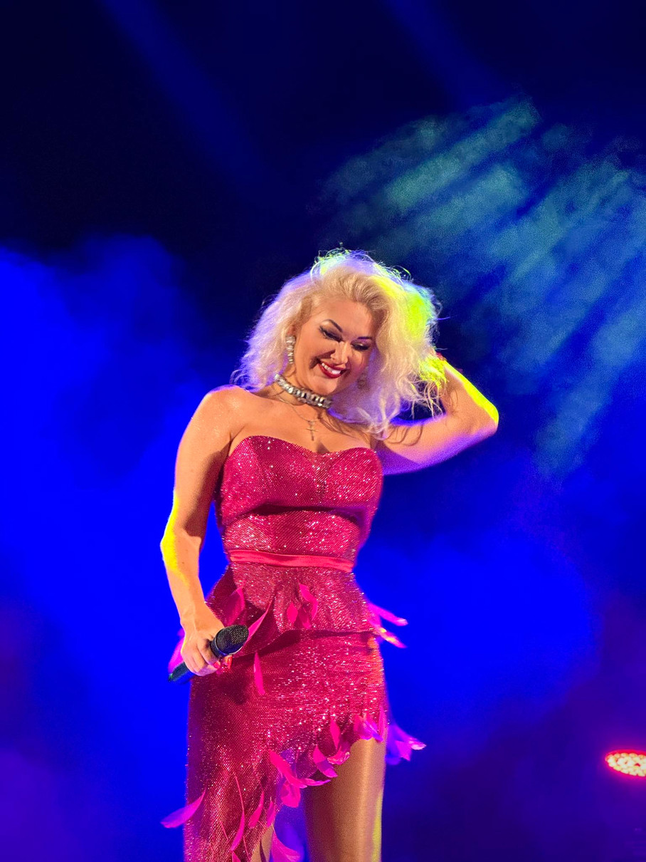 Катя Бужинська