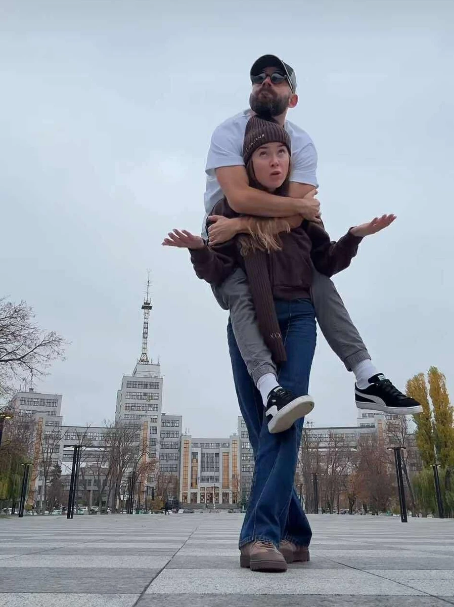 Бєдняков на плечах у Світоліної