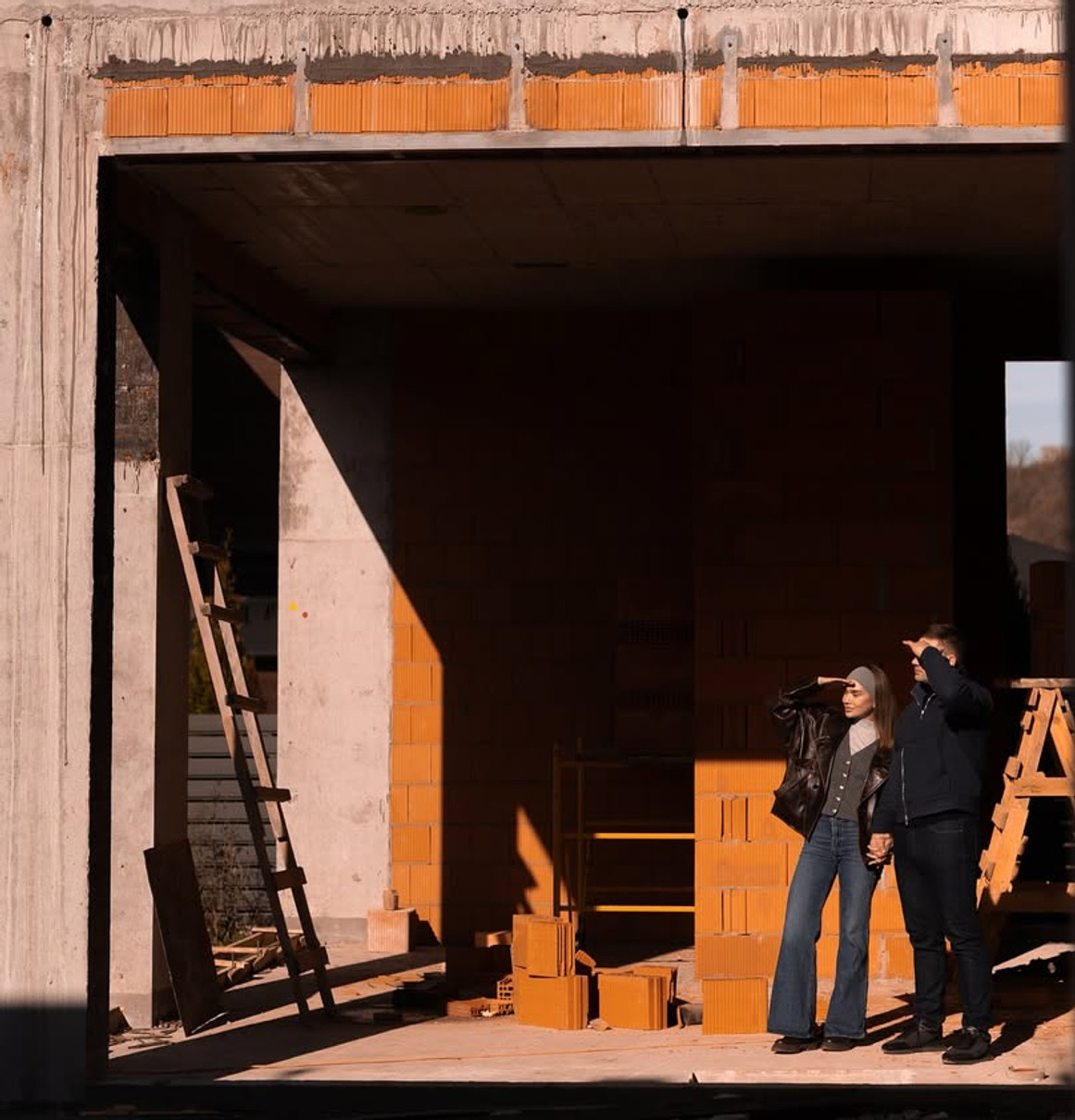 Подружжя трошки показали процес будівництва