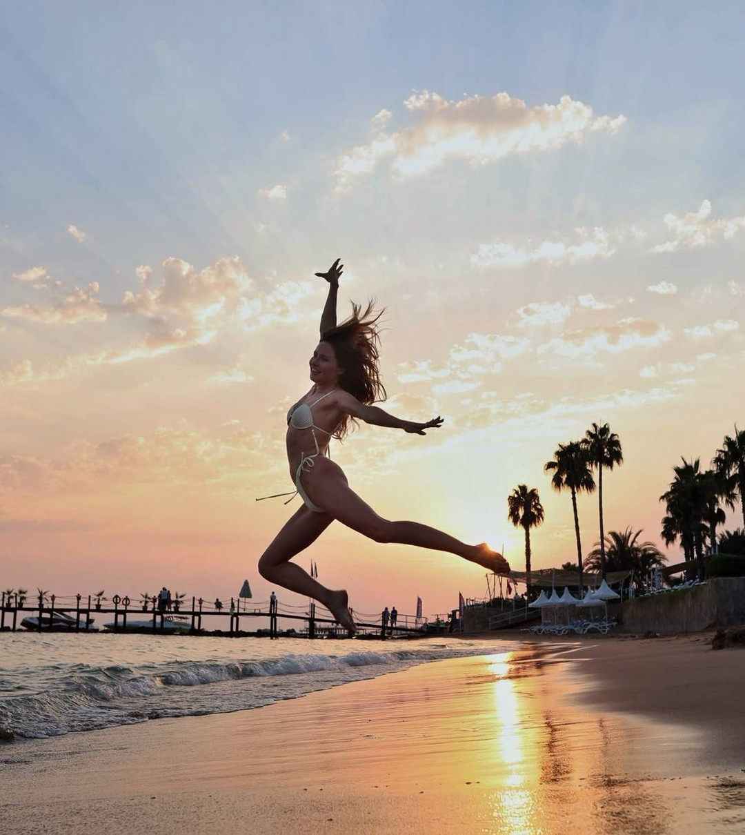 Схоже, Денисенко готова стрибнути у вагон з назвою вересень 