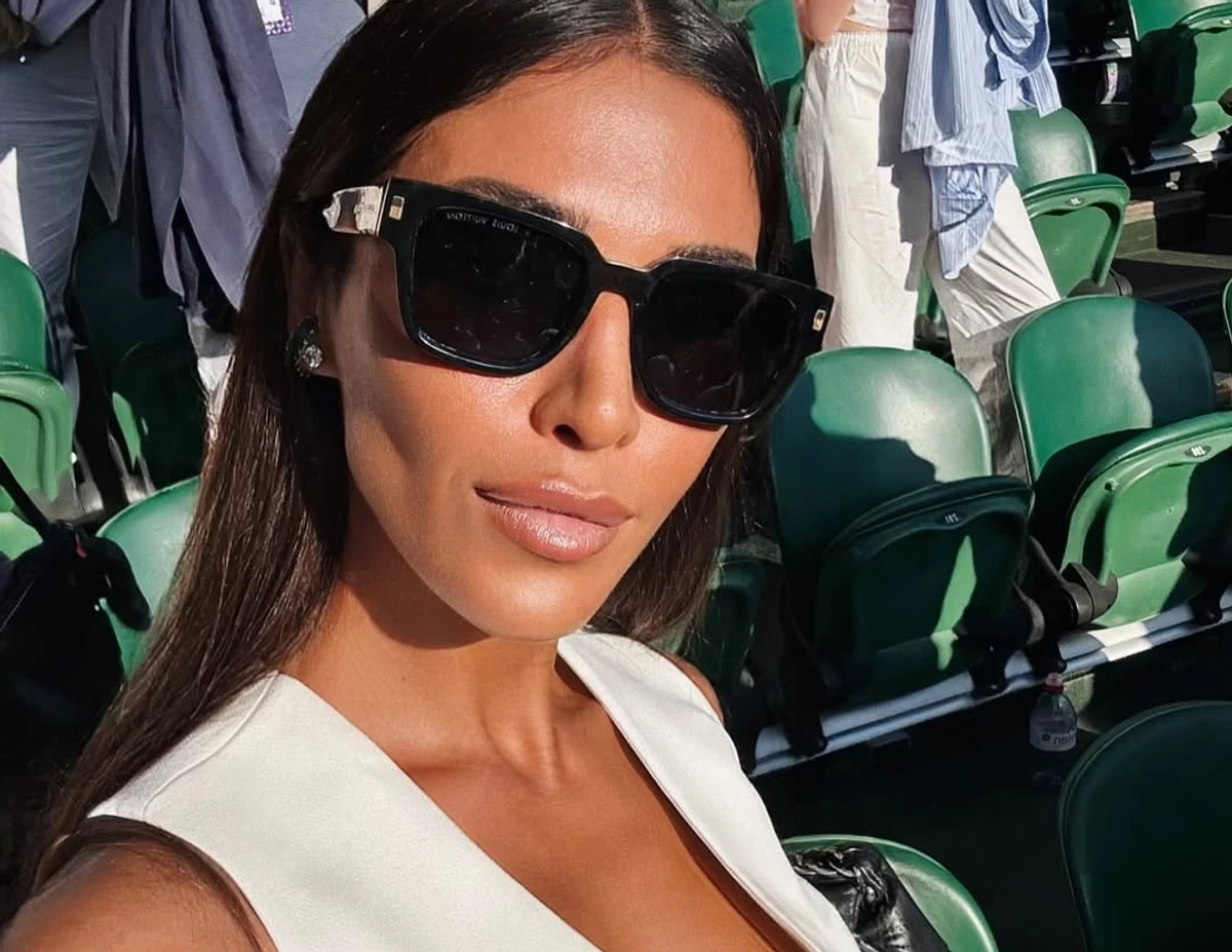 Санта Дімопулос наробила селфі на Вімблдонському турнірі