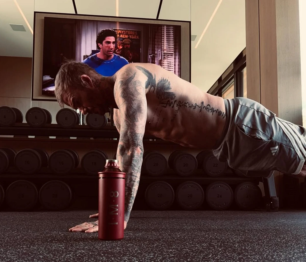 Девід Бекхем показав своє тренування у залі