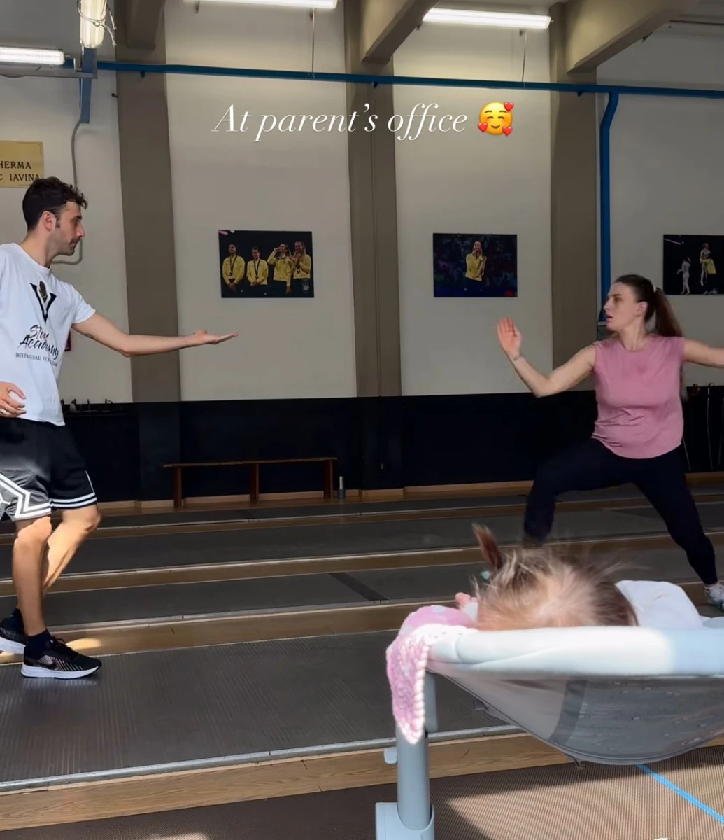 Харлан із коханим і дочкою