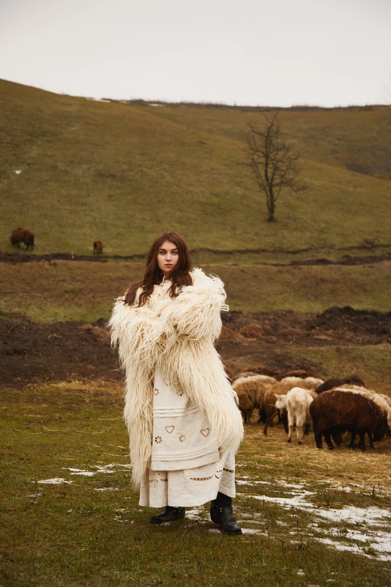 Jerry Heil під час зйомок кліпу 