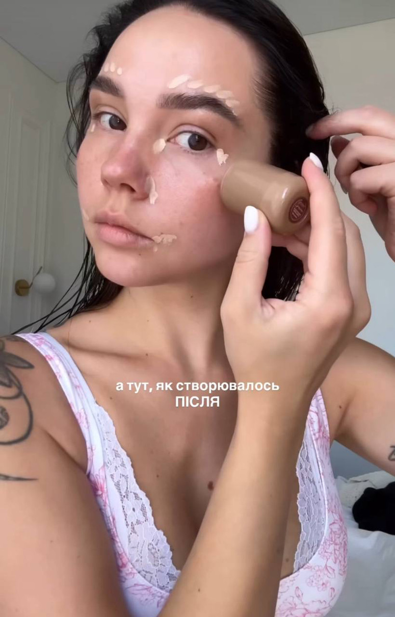 Татарінцева скульптурує обличчя - фото