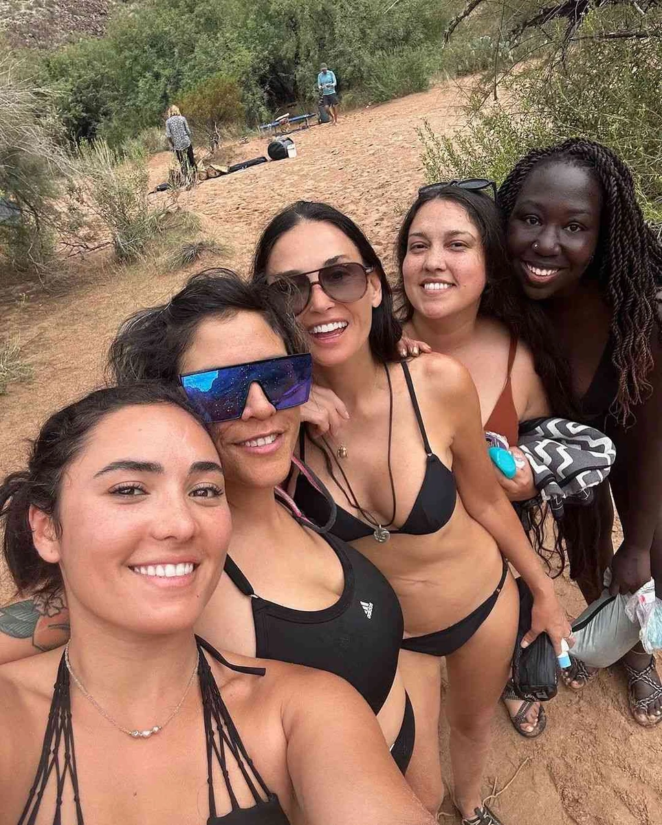 Демі в приємному товаристві відкривала для себе красу Великого каньйону