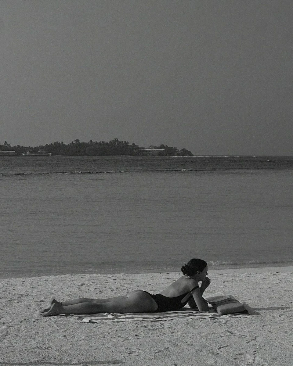 Аліна вирішила дотримуватися чорно-білої естетики