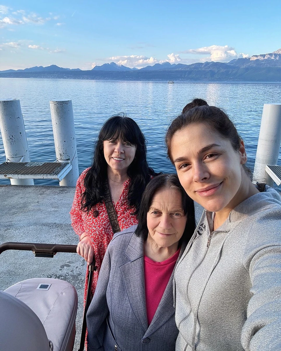 Іванна Онуфрійчук показала фото з мамою та свекрухою