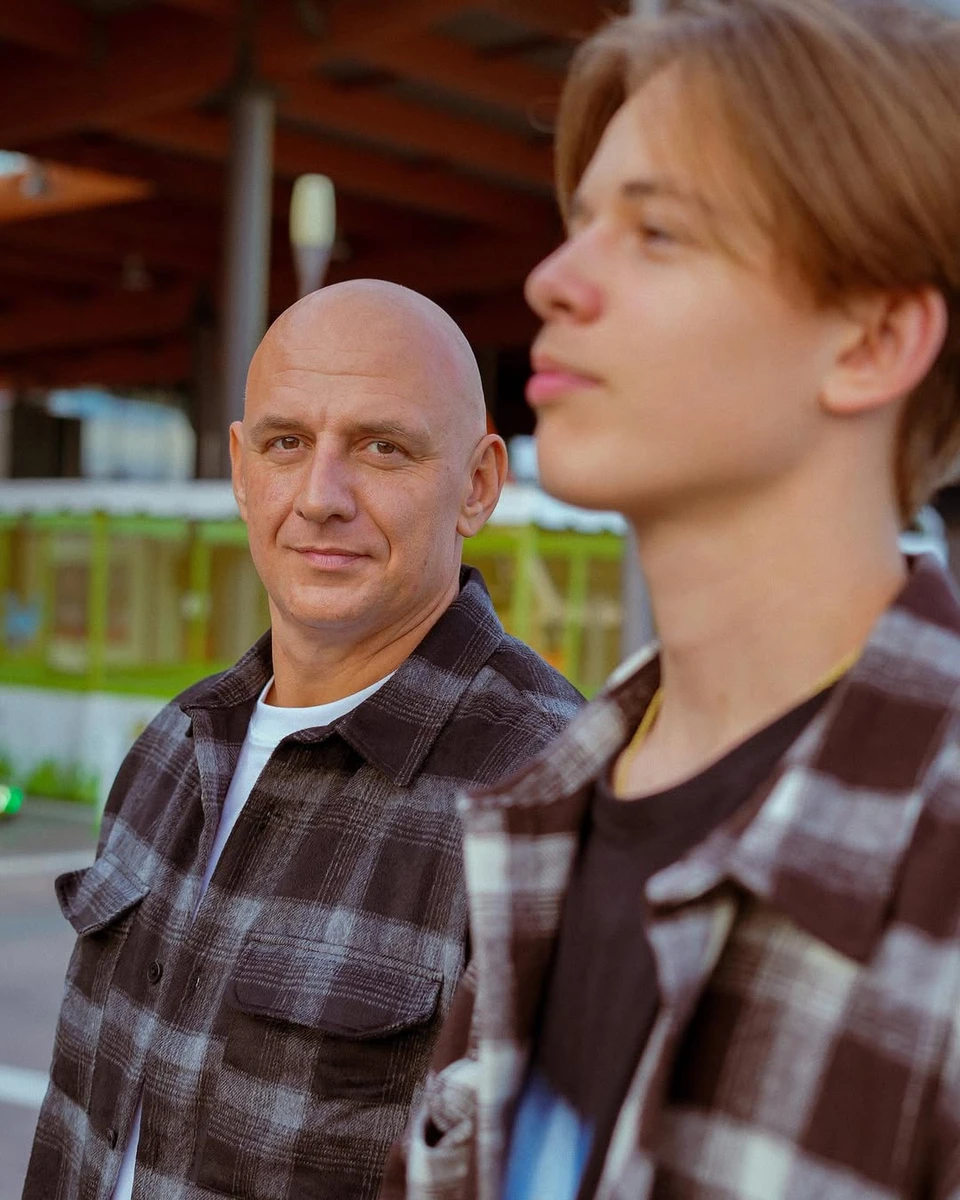 Потап з сином наробили спільних фото