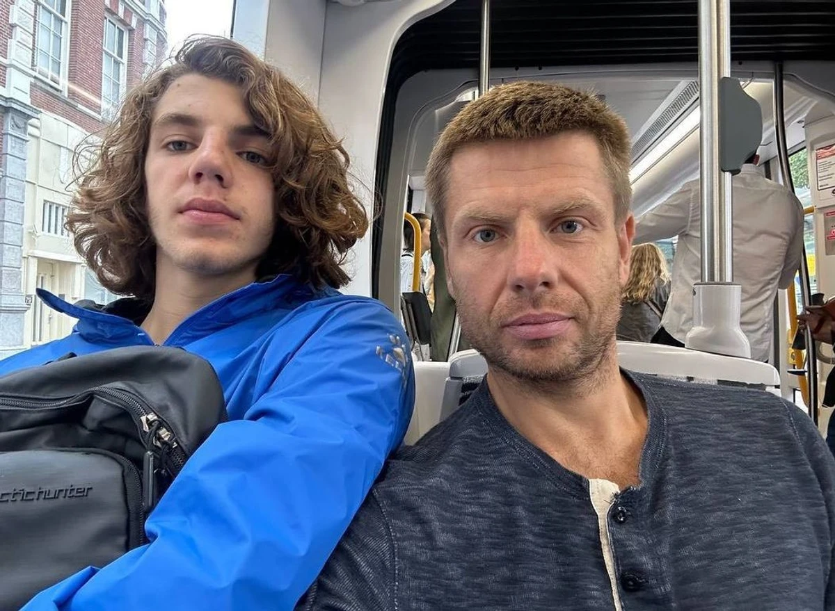 Гончаренко показався з сином в Амстердамі 