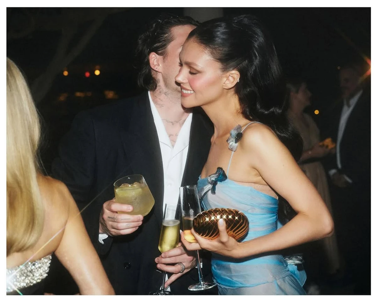 Син Бекхемів із дружиною влаштували вечірку після другого весілля