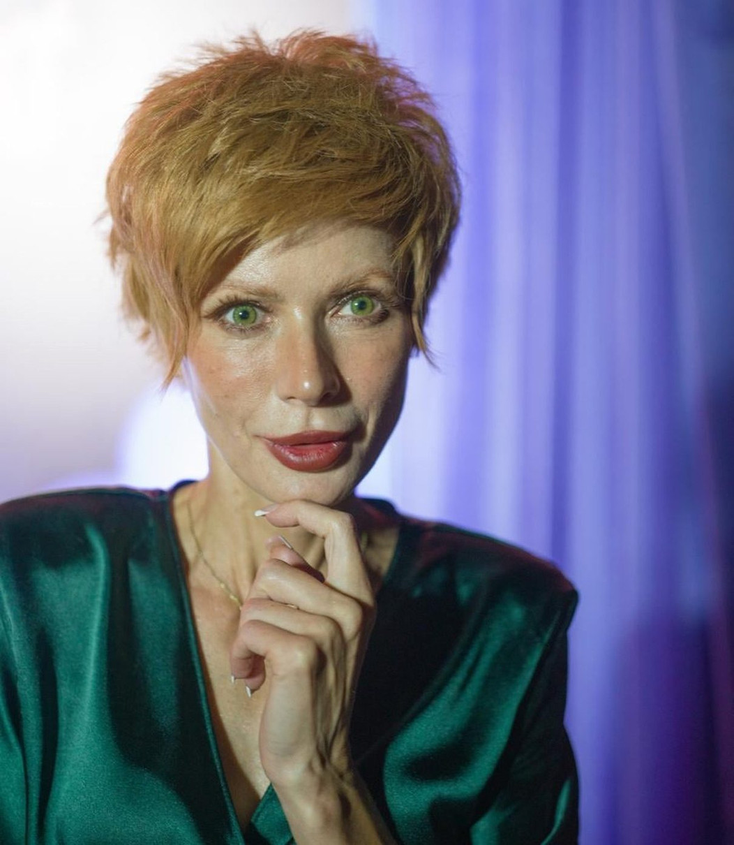 Олена-Крістіна Лебідь