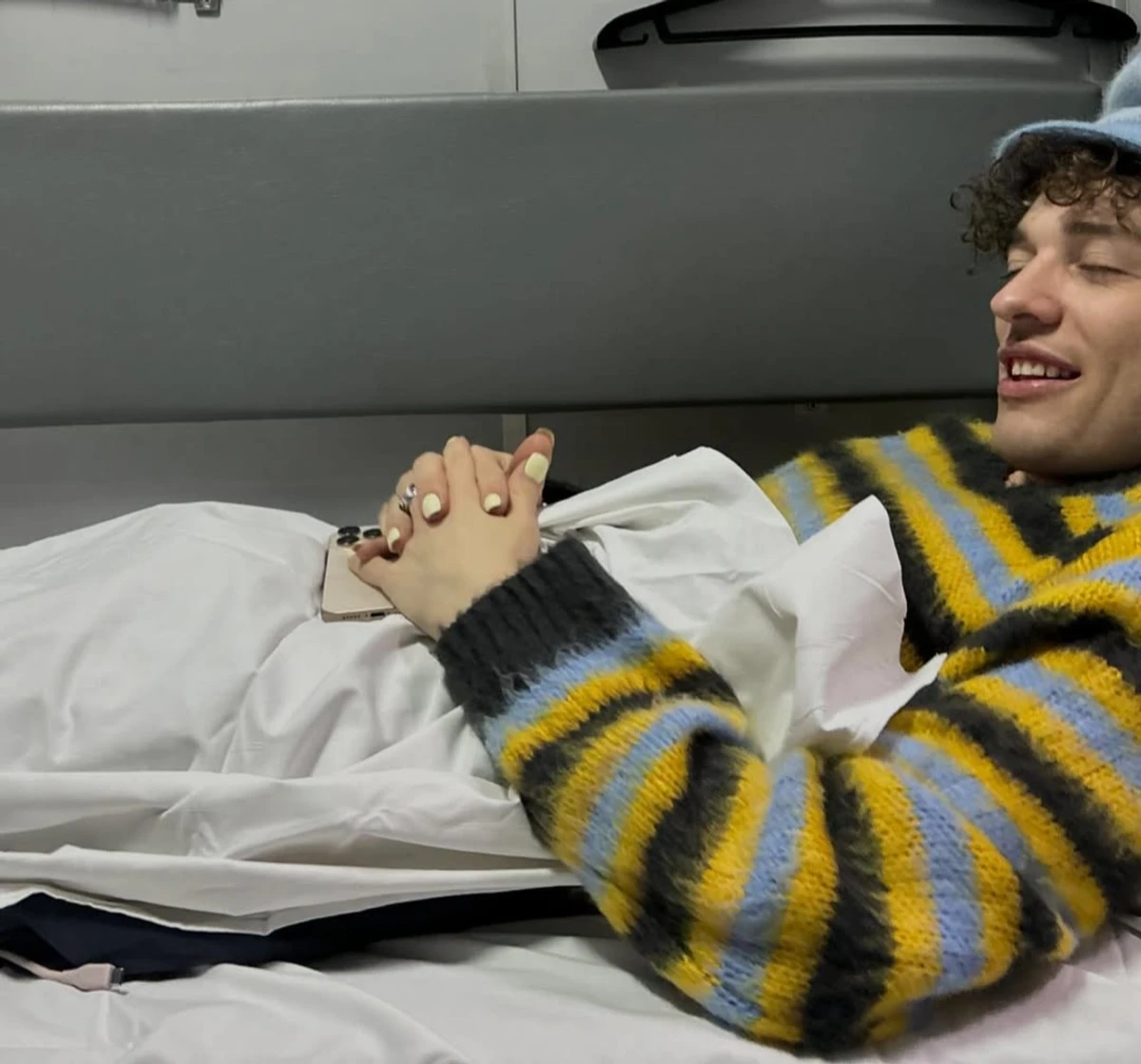 Переможець Євробачення-2024 Nemo показалися в потязі по дорозі до Києва