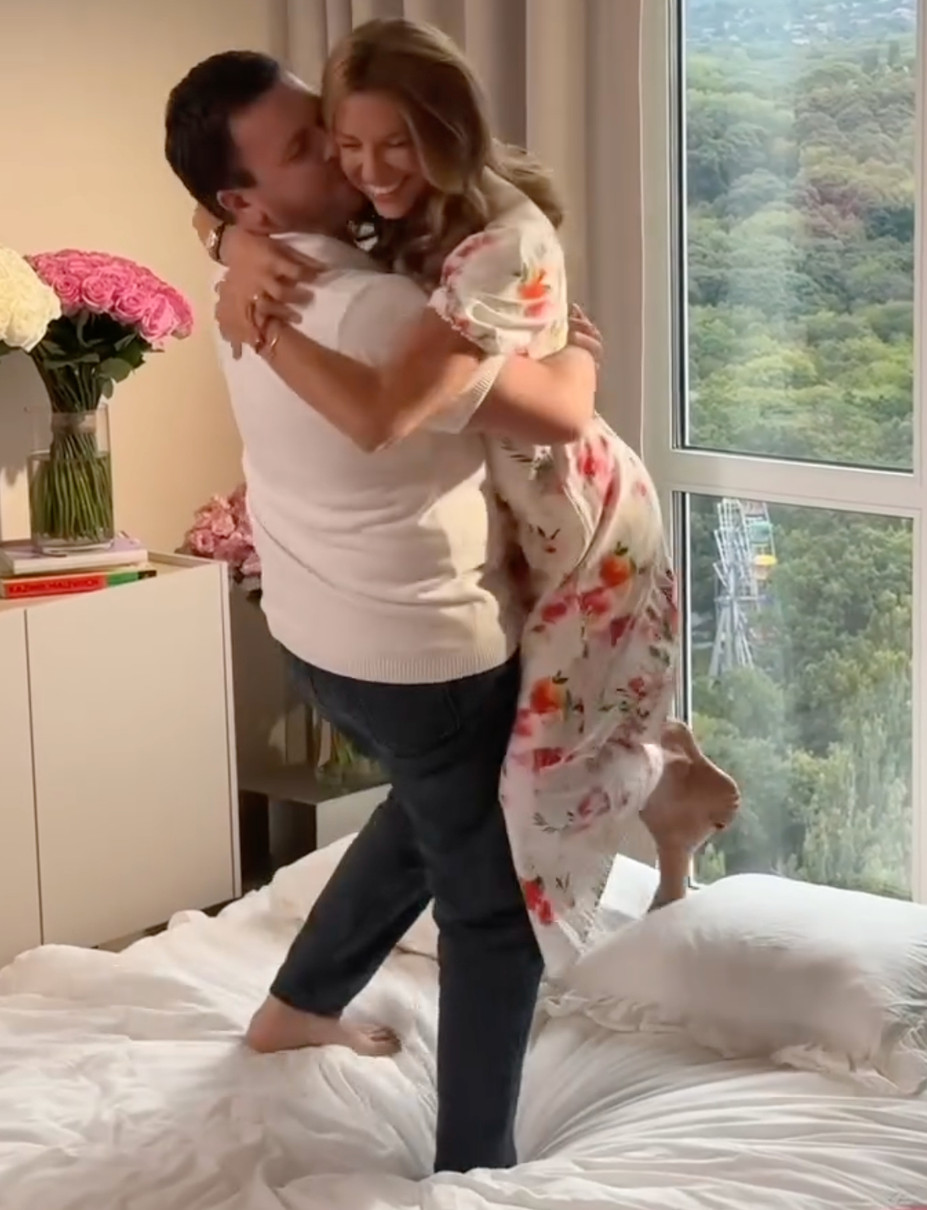 Григорій Решетнік під час танцю закружляв дружину на відео