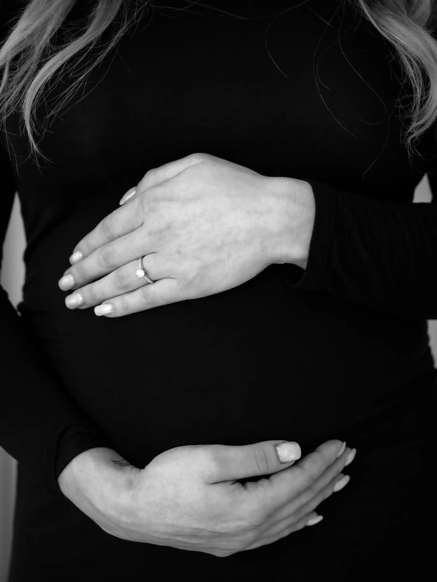 Для її нареченого, 38-річного фехтувальника Луїджі Самеле ця дитина теж стане першою 