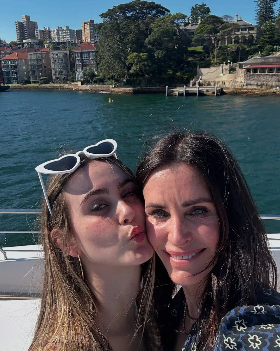 Кортні Кокс показалася з єдиною дочкою