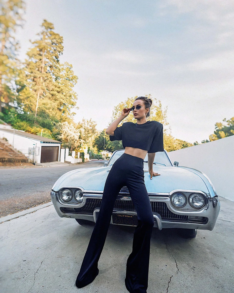 Акторка Мішина у кльоші