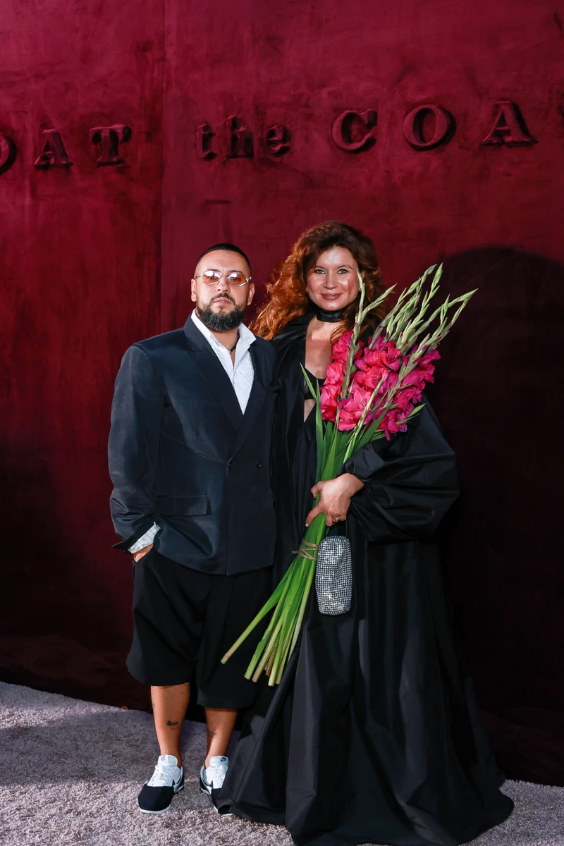 Дмитро Монатік із вагітною дружиною