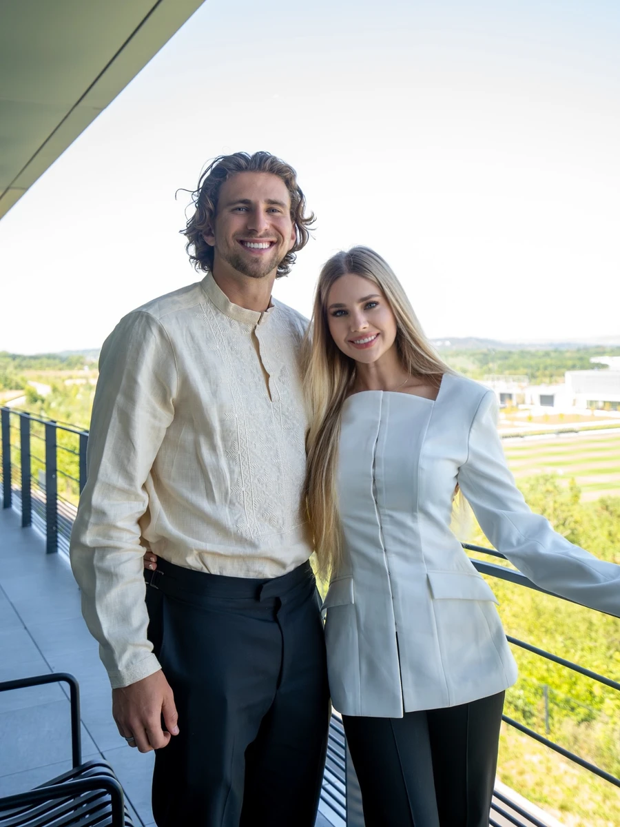 22-річний Ілля і 23-річна Ангеліна починають нове життя у Франції 