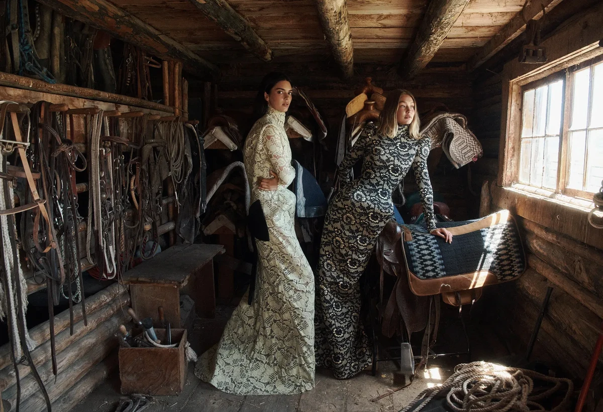 Джіджі Хадід та Кендалл Дженнер в мереживі знялися для глянцю